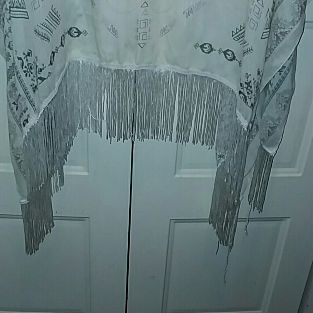 Jessica Simpson Ruana NWOT - Picture 3 of 7